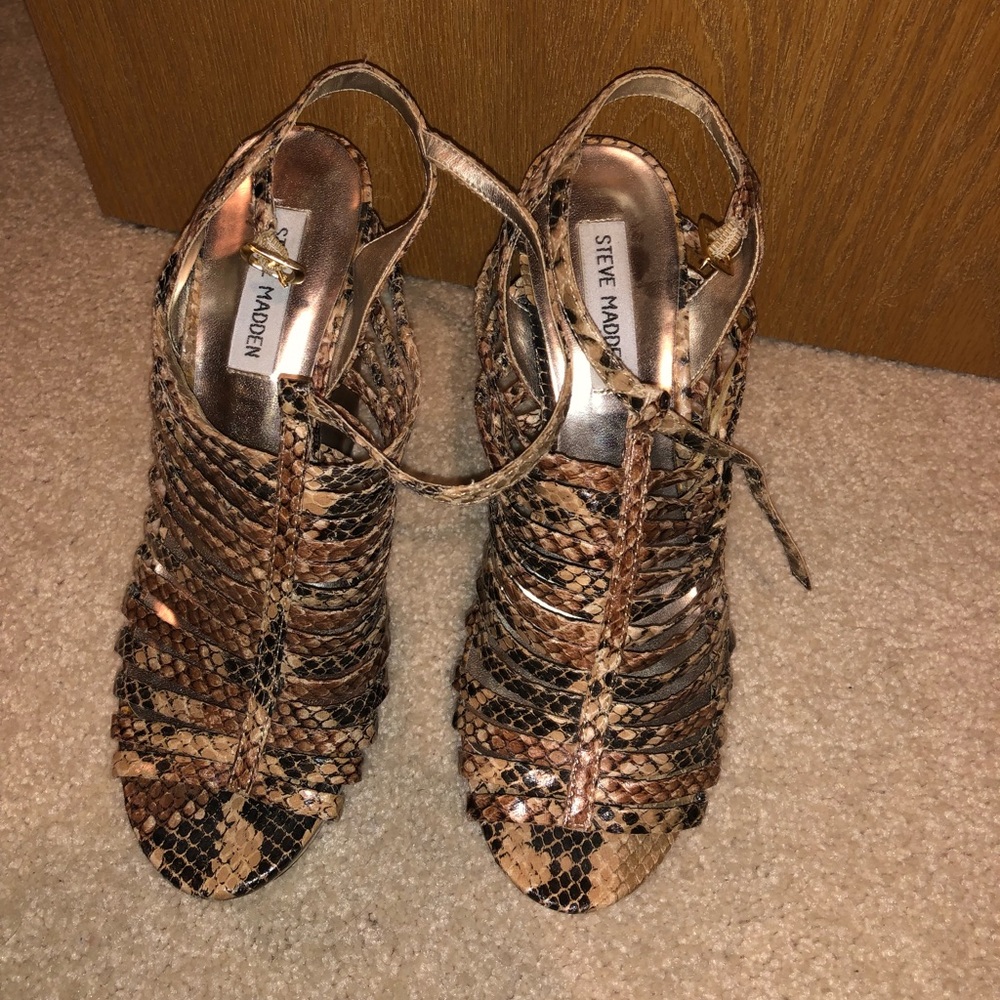 Steve Madden snake skin wedges